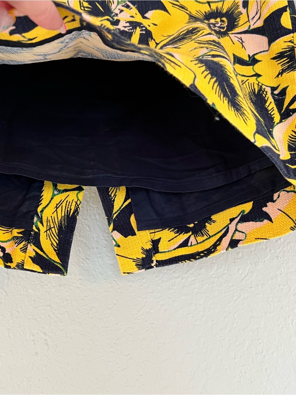 J.Crew Floral Pencil Skirt Size 8 Yellow Black Retro Print - Picture 5 of 7